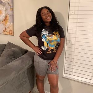 Meet your Posher, Jania